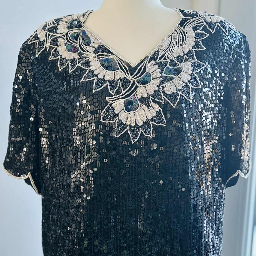 Vintage Mandaly Silk Floral Sequin Beaded Blouse with Scalloped Hem – US XL